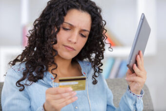 Patru Din Zece Români Vor Reduce Bugetul De Black Friday 2025, Arată Un Sondaj Tbi Bank